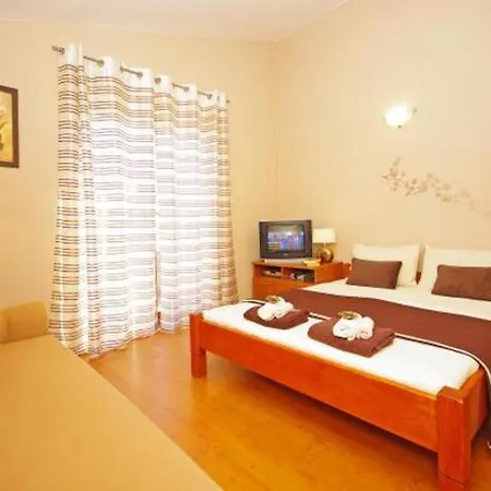 Apartman In *